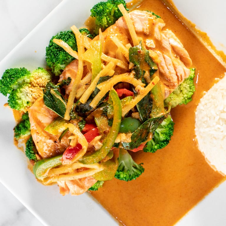 Spice Up Your Meal with Red Curry Delights