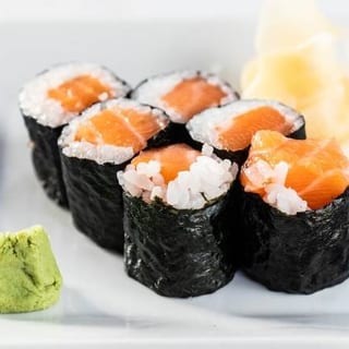 Baked Salmon Roll